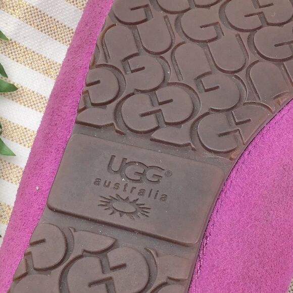 UGG Magenta Pink Sheepskin Lined Suede DAKOTA Slipper Moccasins - Picture 7 of 11